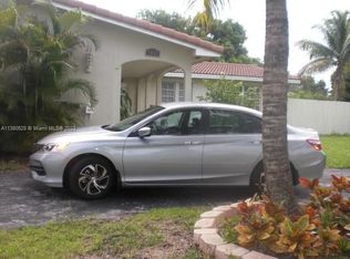 5012 SW 90th Way, Fort Lauderdale, FL 33328