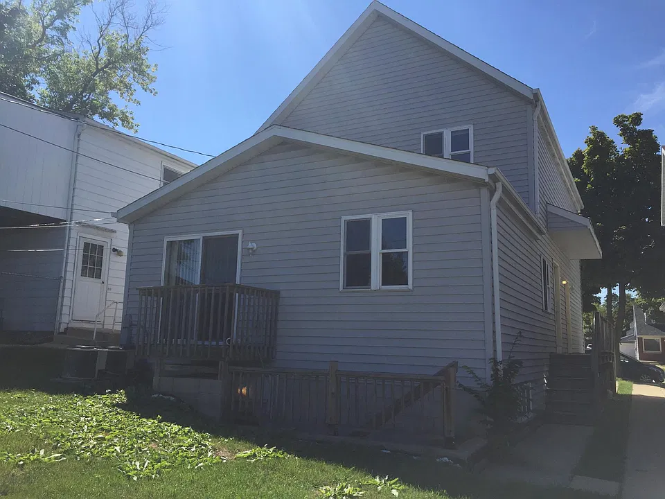 Back of house, deck of primary bedroom.