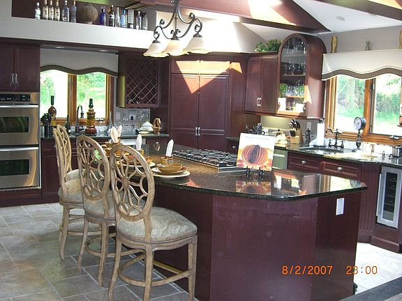 Gourmet kitchenm