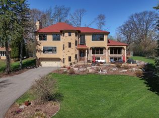 30 Willow Woods Dr, Tonka Bay, MN 55331