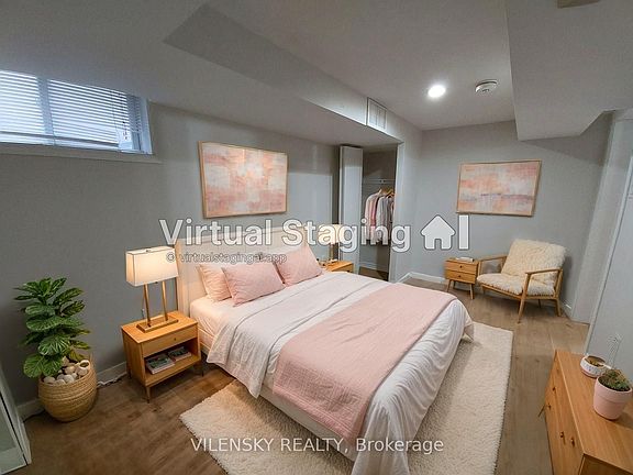 3rd image of 32 Ridgeway Ave Basement A