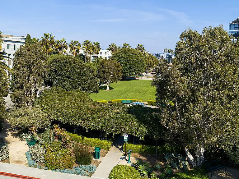 Fountain Park at Playa Vista — Photo 39