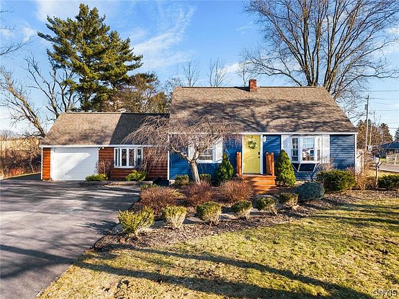 5th image of 5746 S Bay Rd