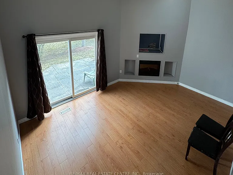 589 Beechwood Dr #49 — Photo 3