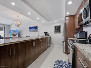 13350 SW 88th Ter APT E, Miami, FL 33186