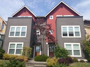 3233 SW Raymond St, Seattle, WA 98126