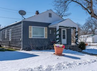 1804 E Calvert St, South Bend, IN 46613