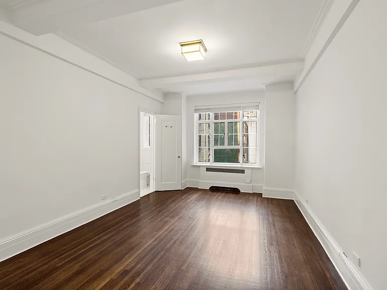 241 Central Park W #4D — Photo 28