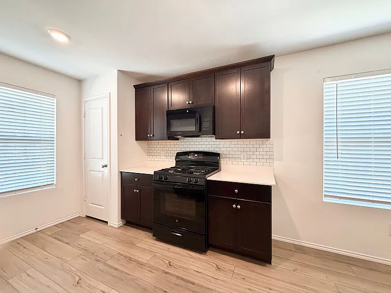 5903 Nyquist Way — Photo 5