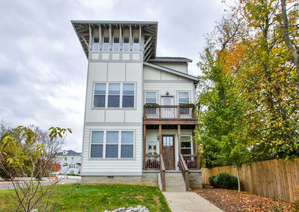 1st image of 700 Arbor Trace Cir