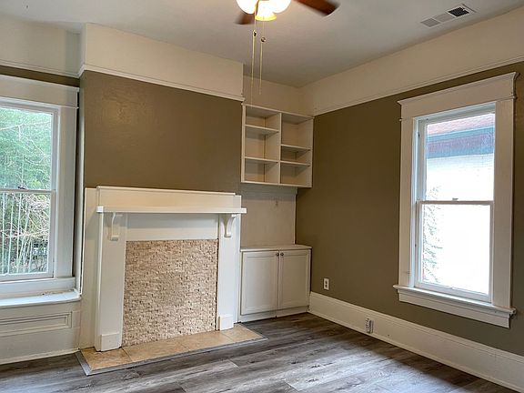 4th image of 890 N Highland Ave NE APT 4