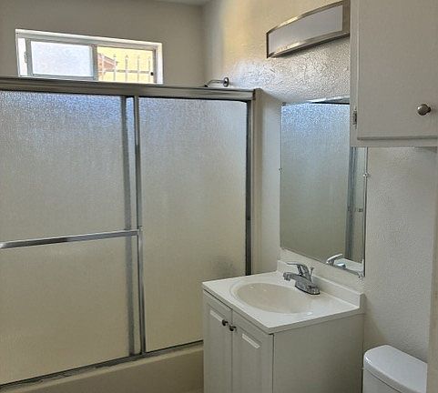 5th image of 4313 49th St APT 6