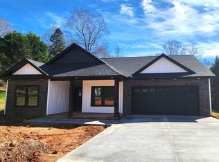 151 Samantha Dr, Inman, SC 29349
