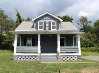 243 Orchard Grove Ave, Lewistown, PA 17044