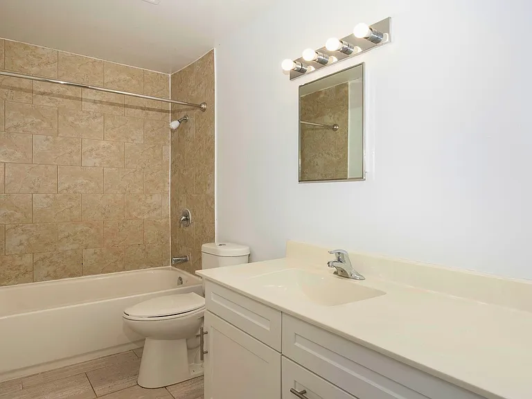 183 Blackacres Blvd #181 — Photo 7