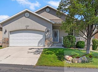1464 W Duck Pond Ln, Taylorsville, UT 84123