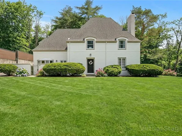 36 Parkway Ln, Bradford, PA 16701