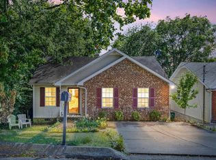 2426 Grover St, Nashville, TN 37207