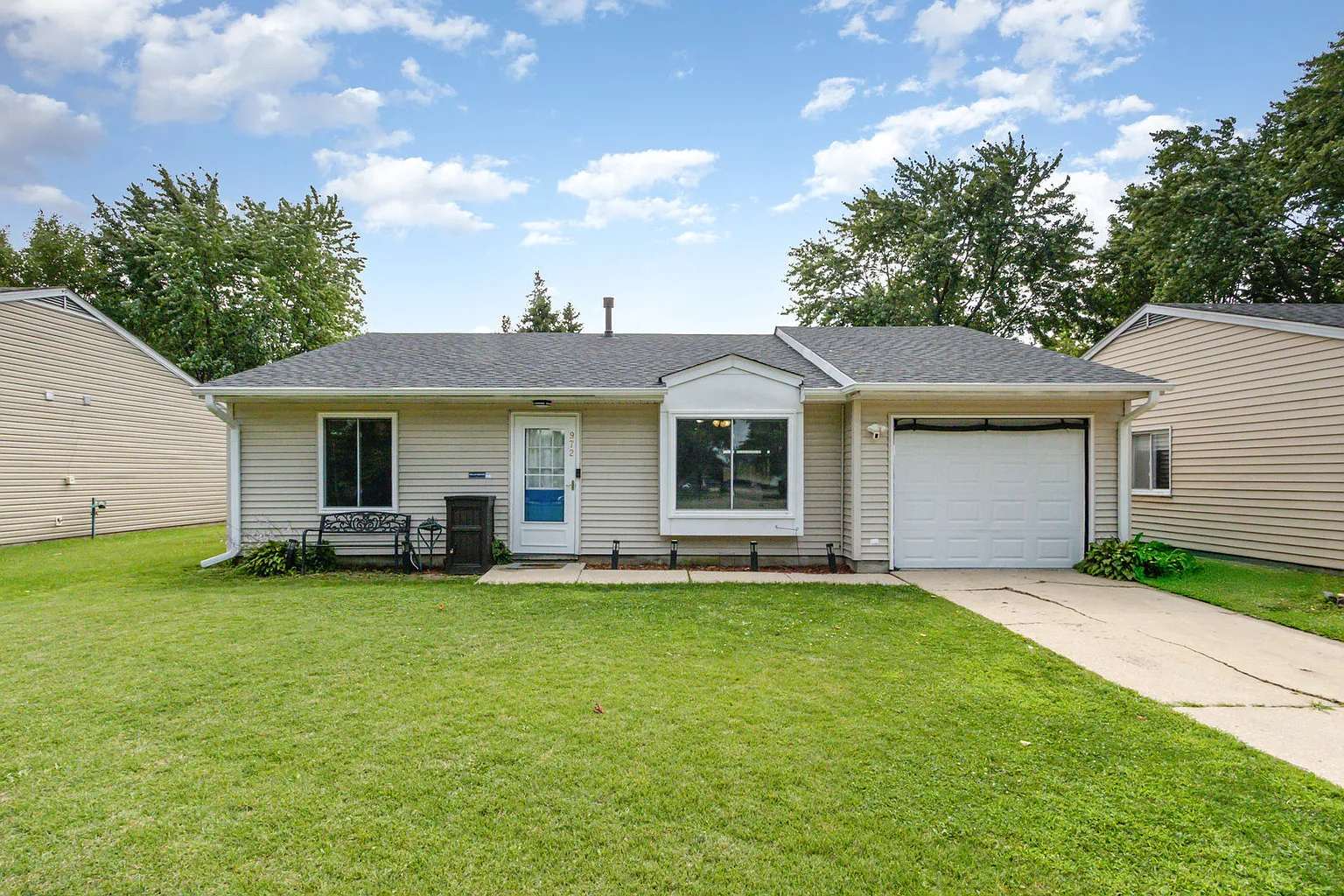 972 Shiloh Ct photo 1