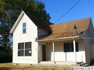 114 N Log Cabin St, Independence, OR 97351