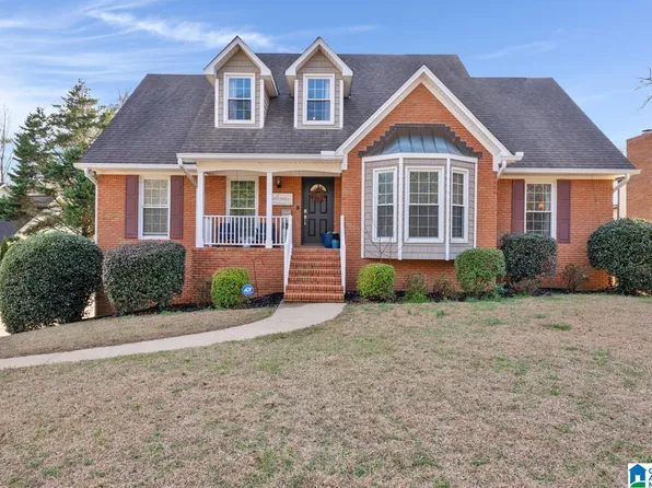 205 Pinehurst Cir, Gardendale, AL 35071