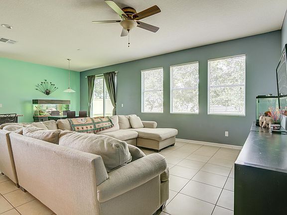 5th image of 413 Rock Springs Cir