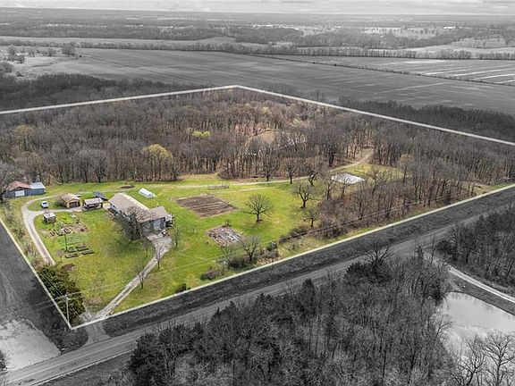 5th image of 471 SW County Road F Rd
