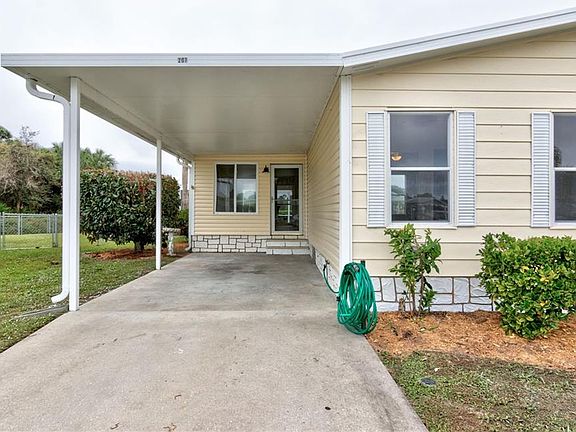 5th image of 207 Cobia Ct