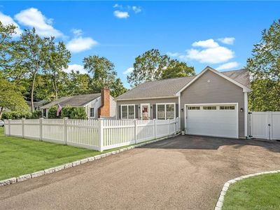 15 Deepwood Ln, Norwalk, CT, 06854
