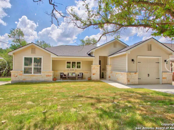 1269 Lavaca, Canyon Lake, TX 78133