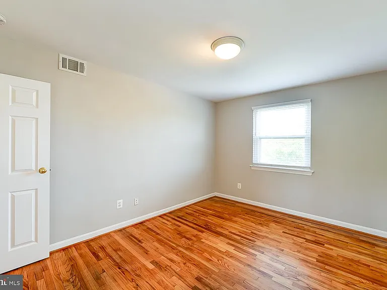 1627 Massachusetts Ave SE #201 — Photo 16