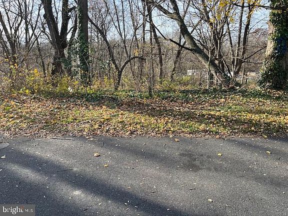 4th image of 409 Cobbs Creek Pkwy