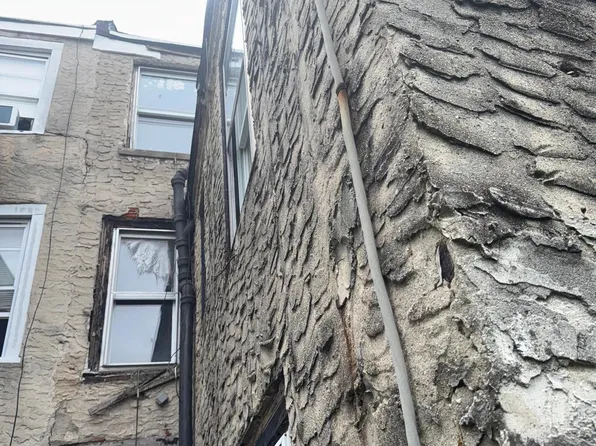 2016 N Woodstock St, Philadelphia, PA 19121