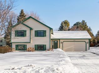 3820 Harbor Ln N, Plymouth, MN 55446