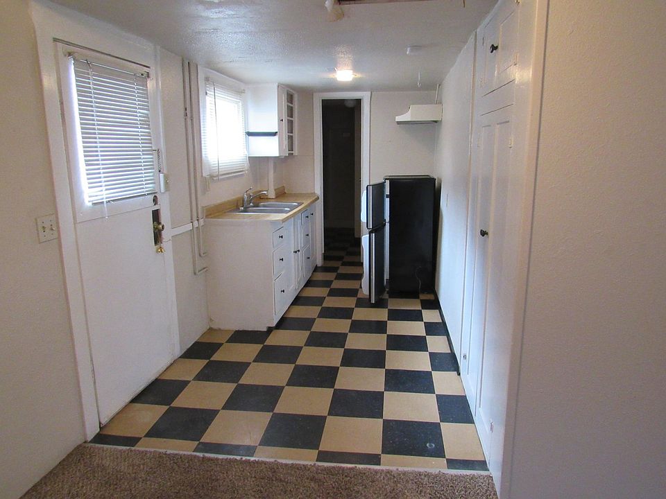 2nd image of 712 N 9th St #6