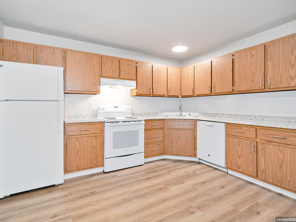 1st image of 200 Southtowne Dr APT 113