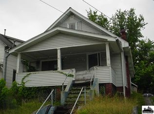 135 Oney Ave, Huntington, WV 25705