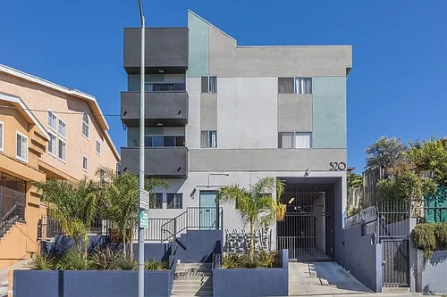 520 N Virgil Ave #8 Photo 1