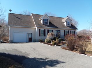 7 Southern Dr, Rockland, ME 04841