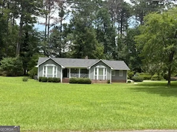 3759 Sussex Dr NE, Milledgeville, GA 31061