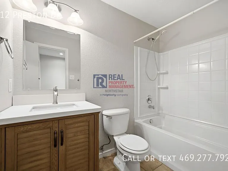 712 Preston Dr — Photo 18