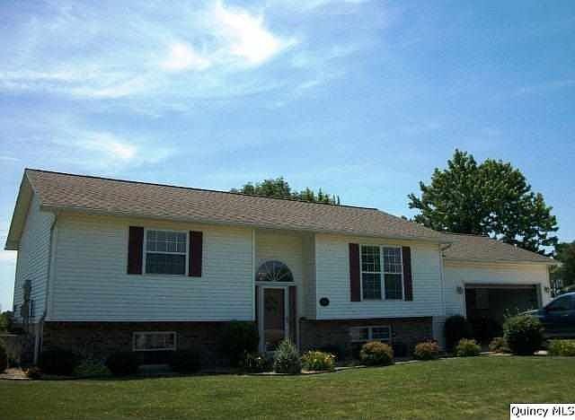 Home for Sale in Ursa, IL $119,900