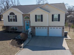 16029 Haidyn Rd, Saint Robert, MO 65584