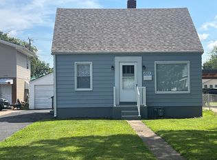 2072 N 22nd St, Springfield, IL 62702