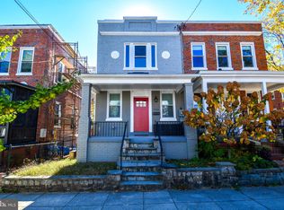 730 Roxboro Pl NW, Washington, DC 20011