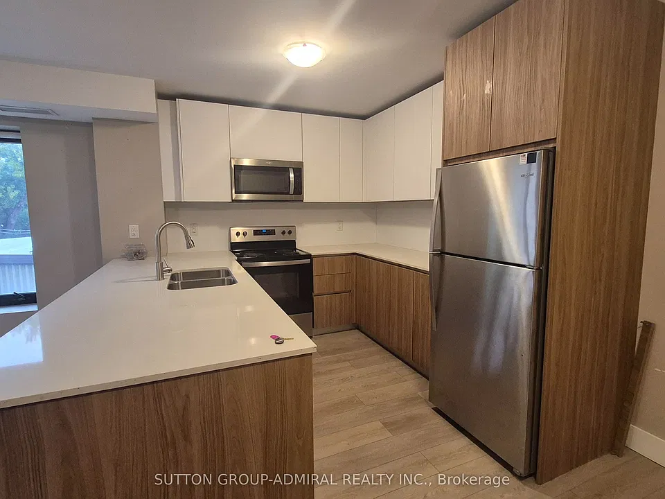 293 Viewmount Ave #202