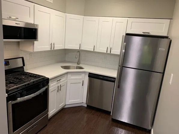 326 Artist Lake Dr, Middle Island, NY 11953