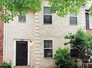 1655 Grist Mill Dr, Marietta, GA 30062