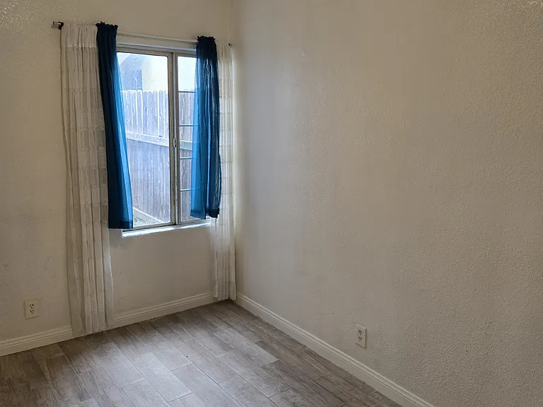 18A E 56th St #18A — Photo 19
