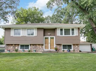 229 Twilite Ter, Circle Pines, MN 55014